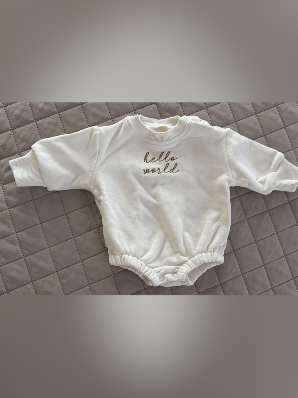 Ivory Newborn ‘Hello World’ Bubble Romper